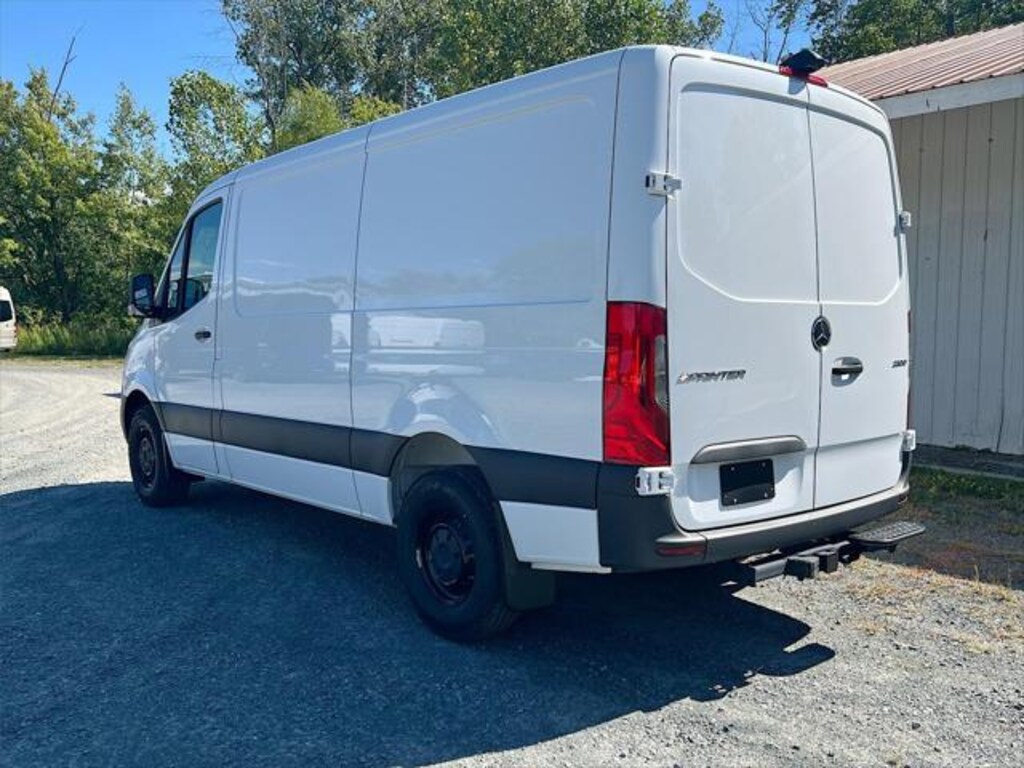 New 2025 Mercedes-Benz Sprinter 2500 Standard Roof 4-Cyl Diesel Van Cargo Van