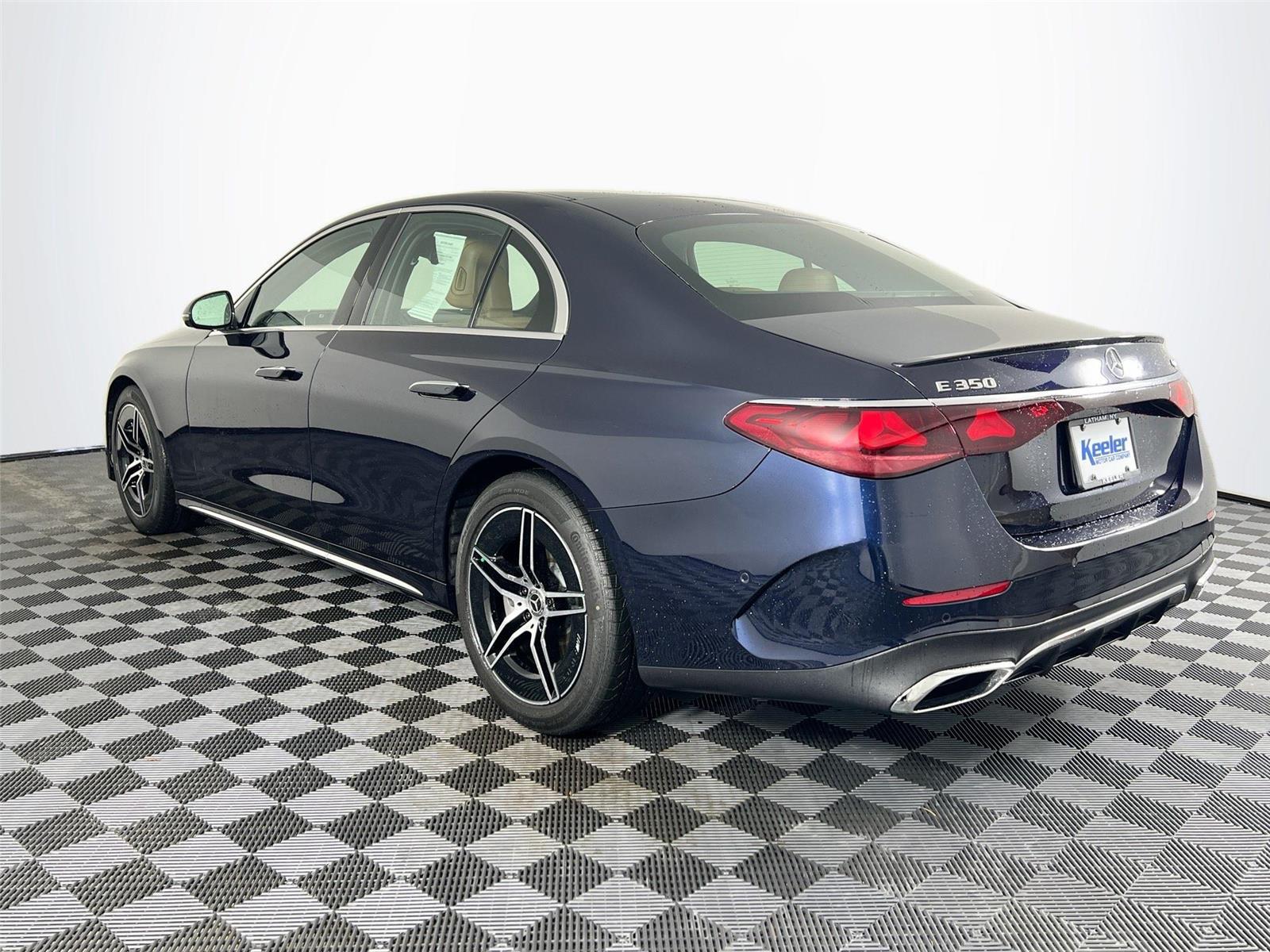 2025 Mercedes Benz E 350 photo 4