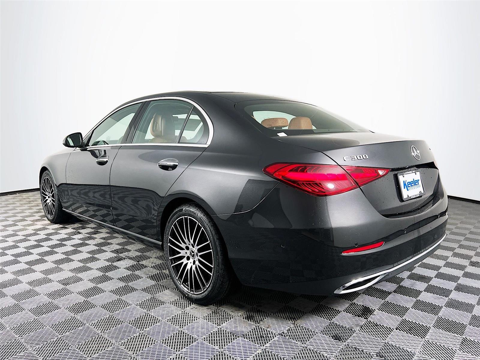 2025 Mercedes Benz C Sedan 300 4MATIC photo 4