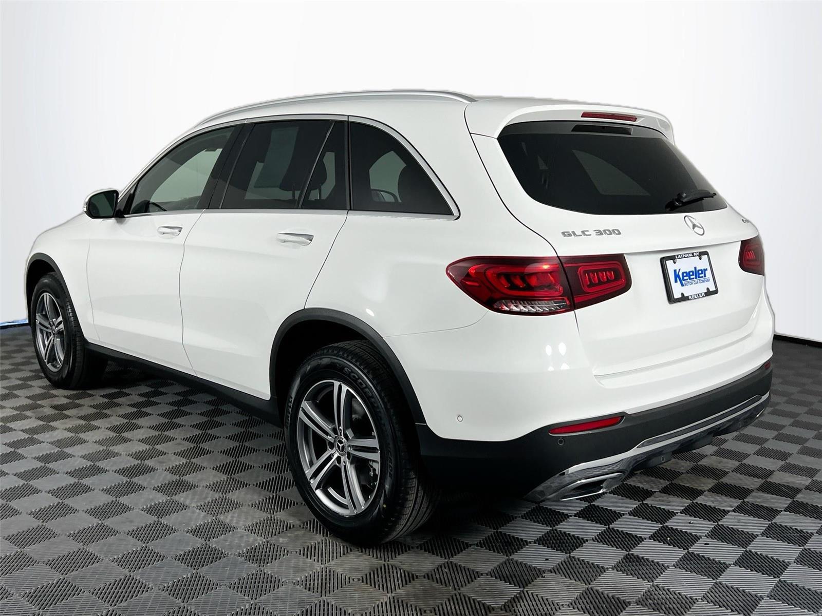 2022 Mercedes Benz GLC 300 4MATIC photo 2