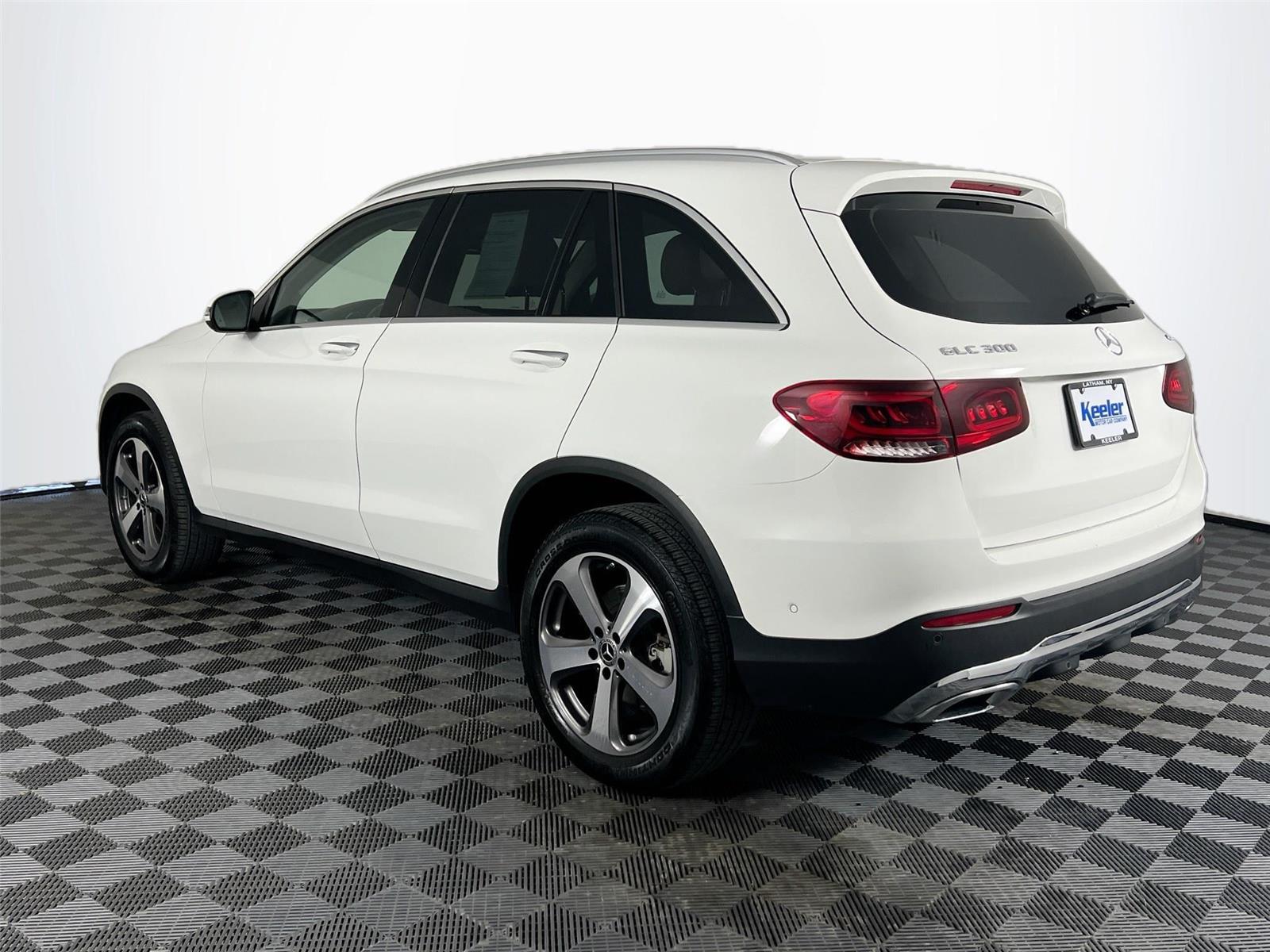 2022 Mercedes Benz GLC 300 4MATIC photo 2