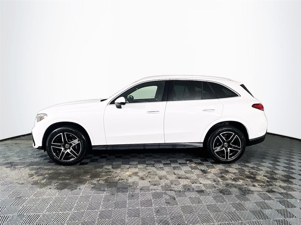 New 2026 Mercedes-Benz GLC 300 4MATIC SUV