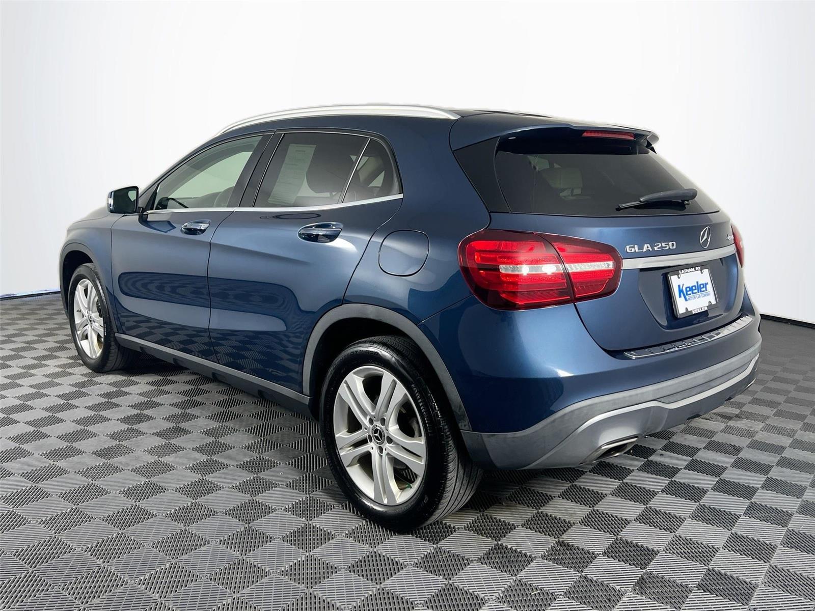 2019 Mercedes Benz GLA 250 photo 3