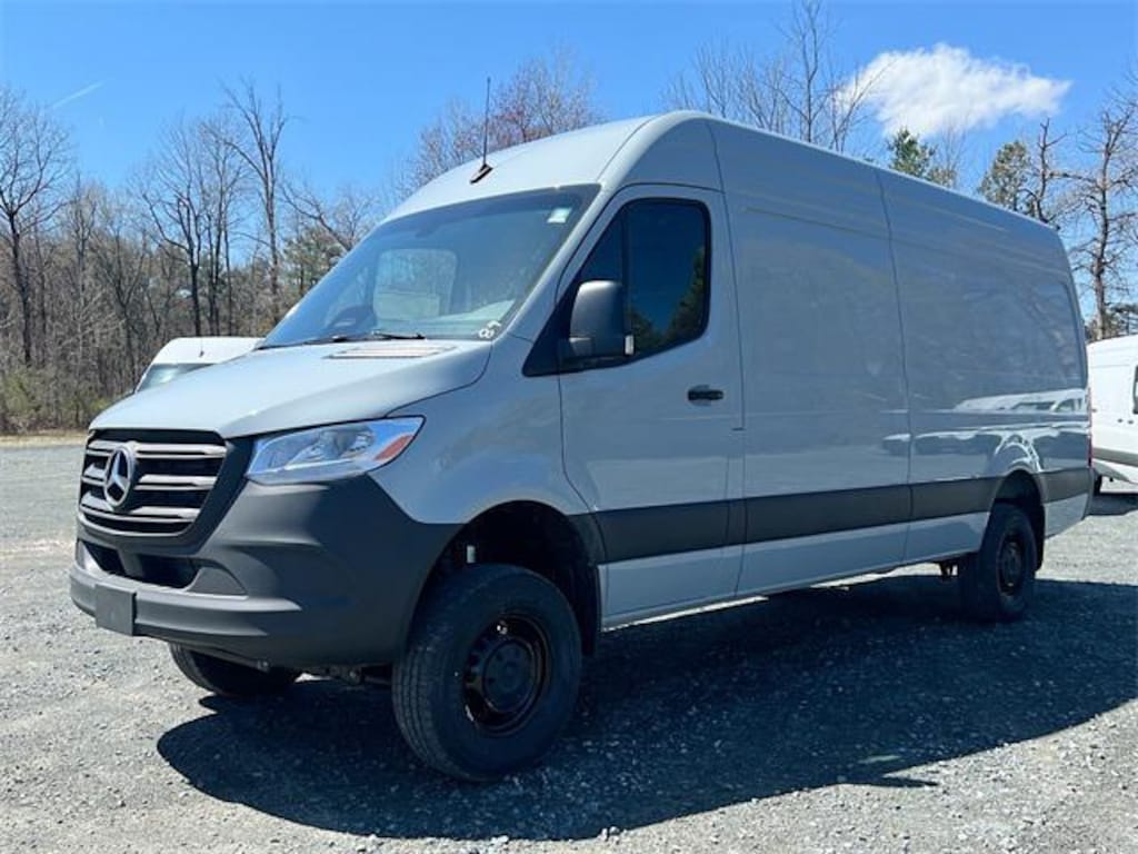 New 2025 Mercedes-Benz Sprinter 2500 High Roof 4-Cyl Diesel HO Van Cargo Van