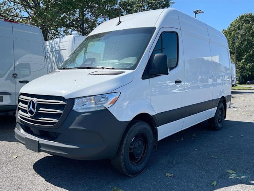New 2025 Mercedes-Benz Sprinter 2500 Standard Roof 4-Cyl Diesel HO Van Cargo Van