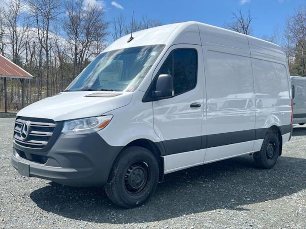 New 2025 Mercedes-Benz Sprinter 2500 Standard Roof 4-Cyl Diesel HO Van Cargo Van