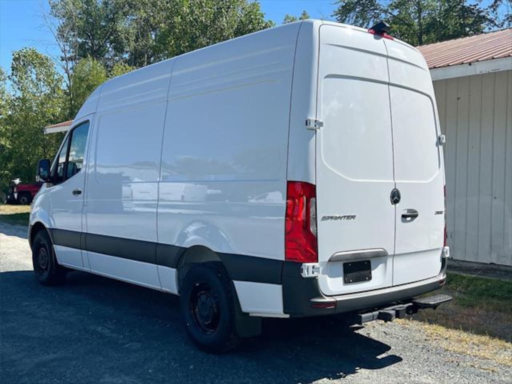 New 2025 Mercedes-Benz Sprinter 2500 Standard Roof 4-Cyl Diesel Van Cargo Van