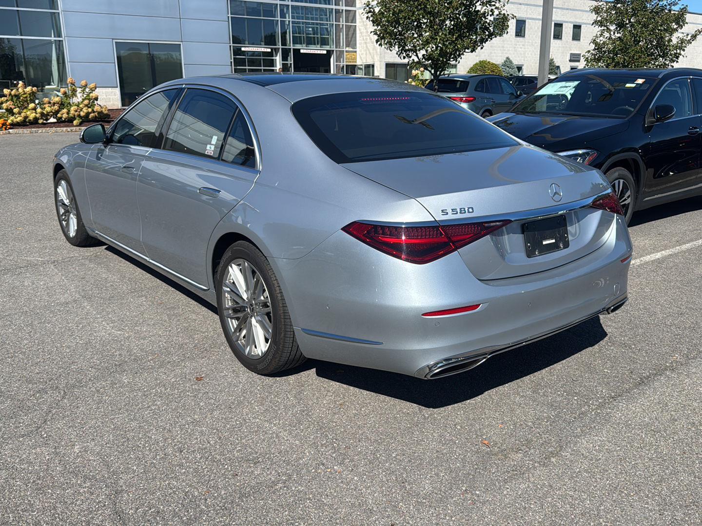 2021 Mercedes Benz S 580 photo 2
