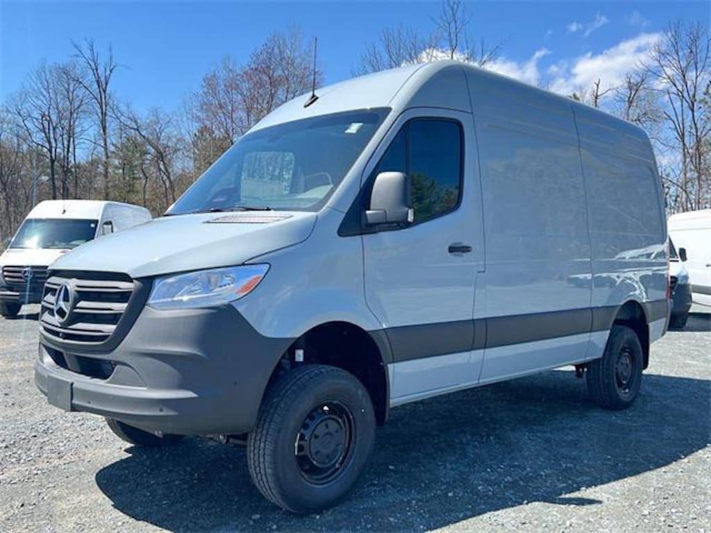 New 2025 Mercedes-Benz Sprinter 2500 Standard Roof 4-Cyl Diesel HO Van Cargo Van