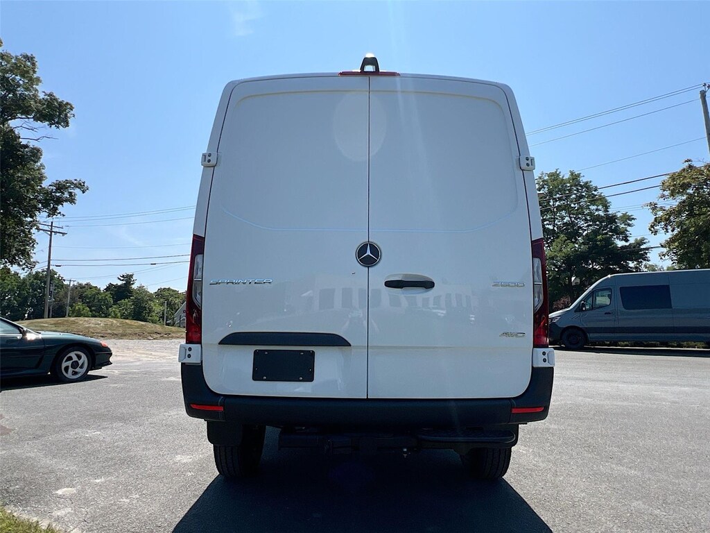 New 2025 Mercedes-Benz Sprinter 2500 Standard Roof 4-Cyl Diesel HO Van Cargo Van
