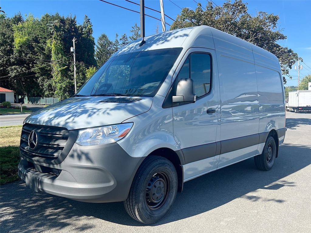 New 2025 Mercedes-Benz Sprinter 2500 Standard Roof 4-Cyl Diesel Van Cargo Van