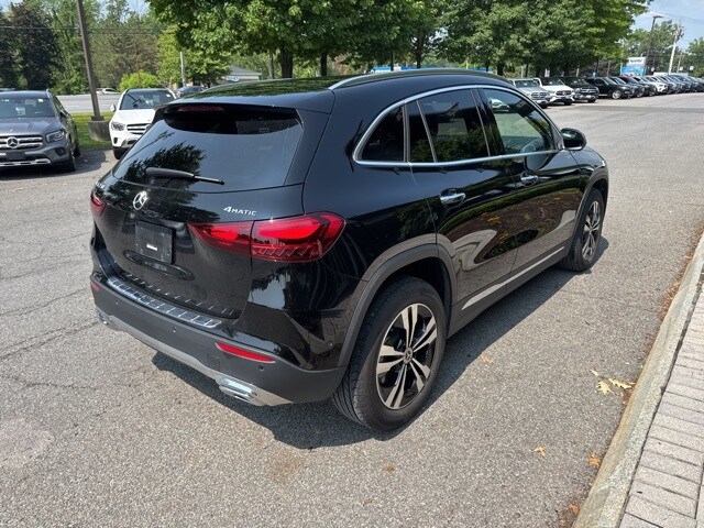 2024 Mercedes Benz GLA 250 4MATIC photo 3