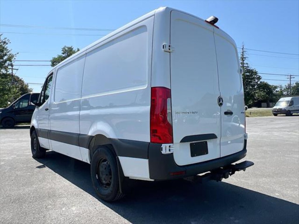 New 2025 Mercedes-Benz Sprinter 2500 Standard Roof 4-Cyl Diesel Van Cargo Van