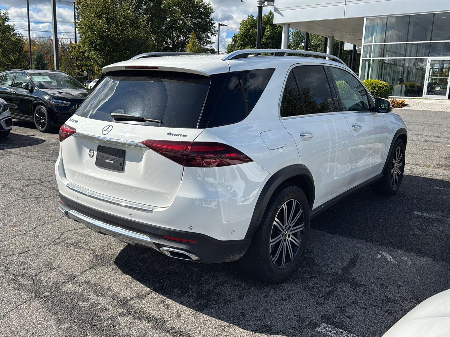 2024 Mercedes Benz GLE 350 photo 2