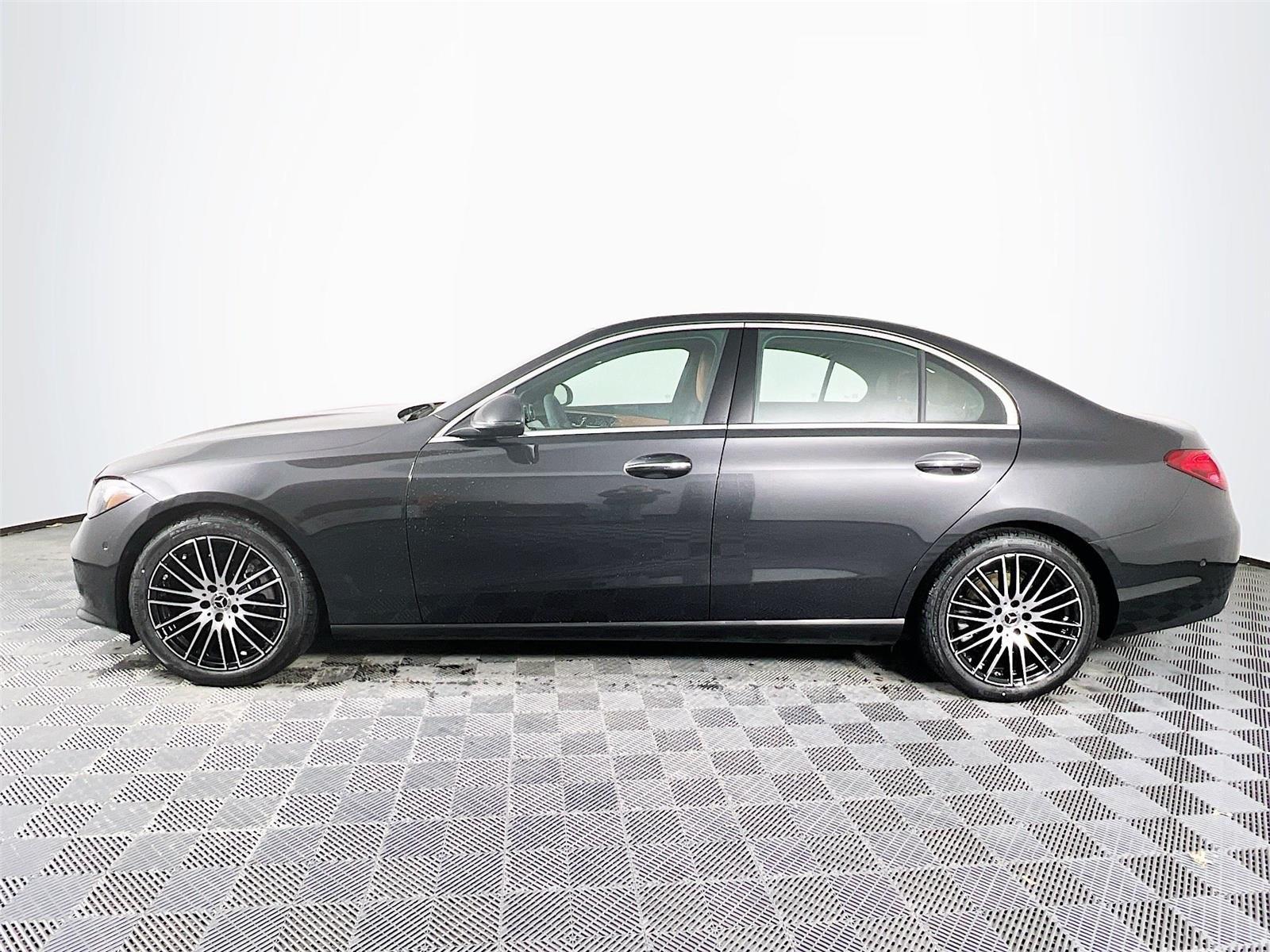 2025 Mercedes Benz C Sedan 300 4MATIC photo 3