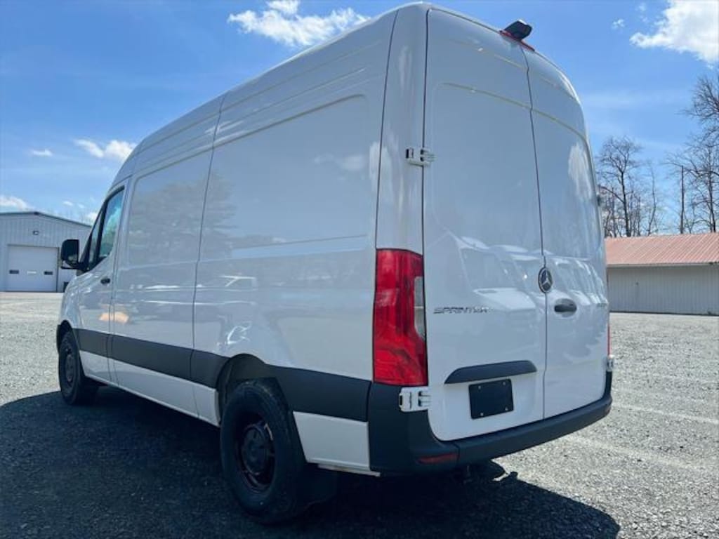 New 2025 Mercedes-Benz Sprinter 2500 Standard Roof 4-Cyl Diesel HO Van Cargo Van