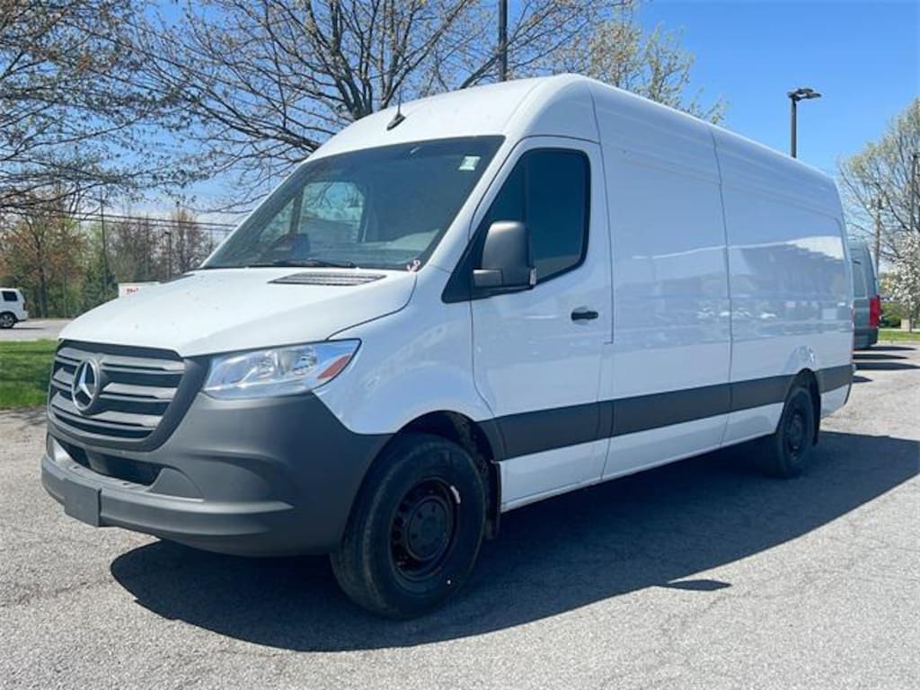 New 2025 Mercedes-Benz Sprinter 2500 High Roof 4-Cyl Diesel HO Van Cargo Van