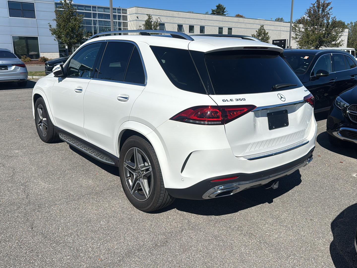 2022 Mercedes Benz GLE 350 4MATIC photo 2