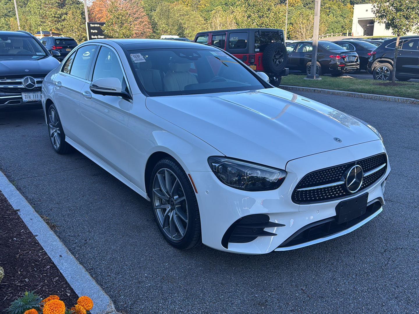 2022 Mercedes Benz E 450 4MATIC photo 3