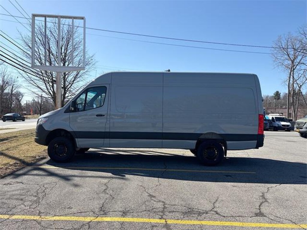 New 2025 Mercedes-Benz Sprinter 2500 High Roof 4-Cyl Diesel HO Van Cargo Van