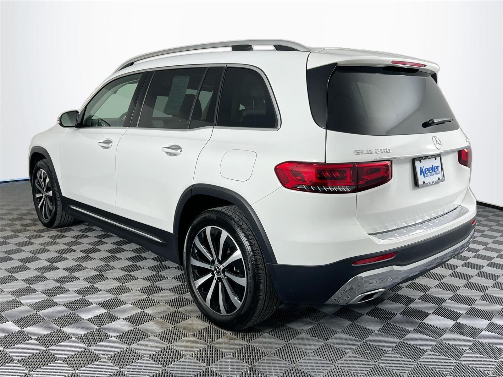 2023 Mercedes Benz GLB 250 4MATIC photo 4