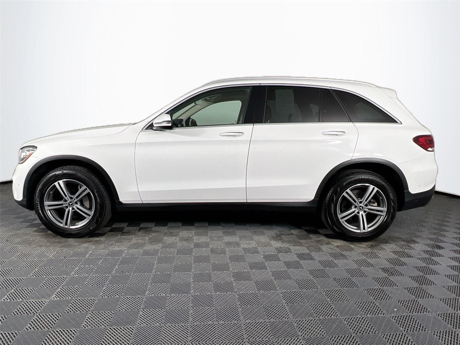 2021 Mercedes Benz GLC 300 4MATIC photo 3