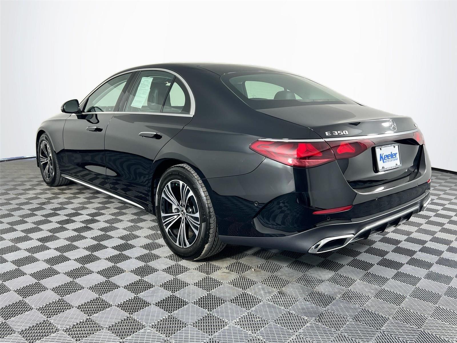 2025 Mercedes Benz E 350 Sedan photo 4