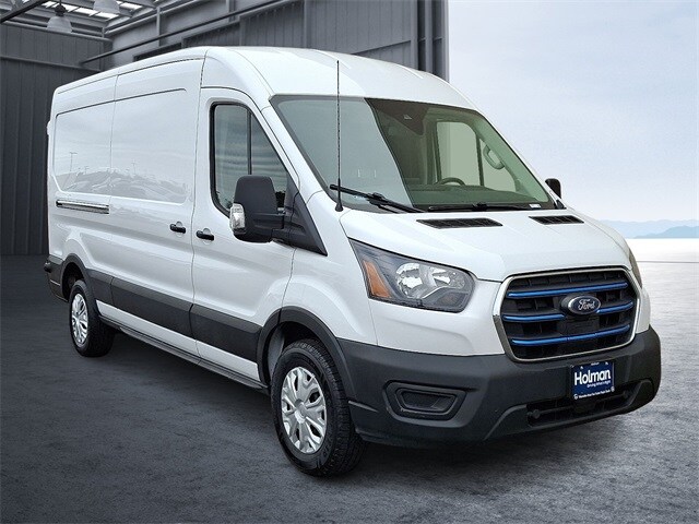 2022 Ford Transit photo 2