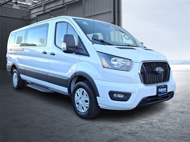 2023 Ford Transit photo 2