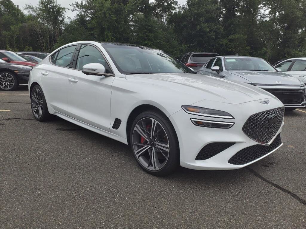 2024 Genesis G70 3.3T Sport Advanced photo 4