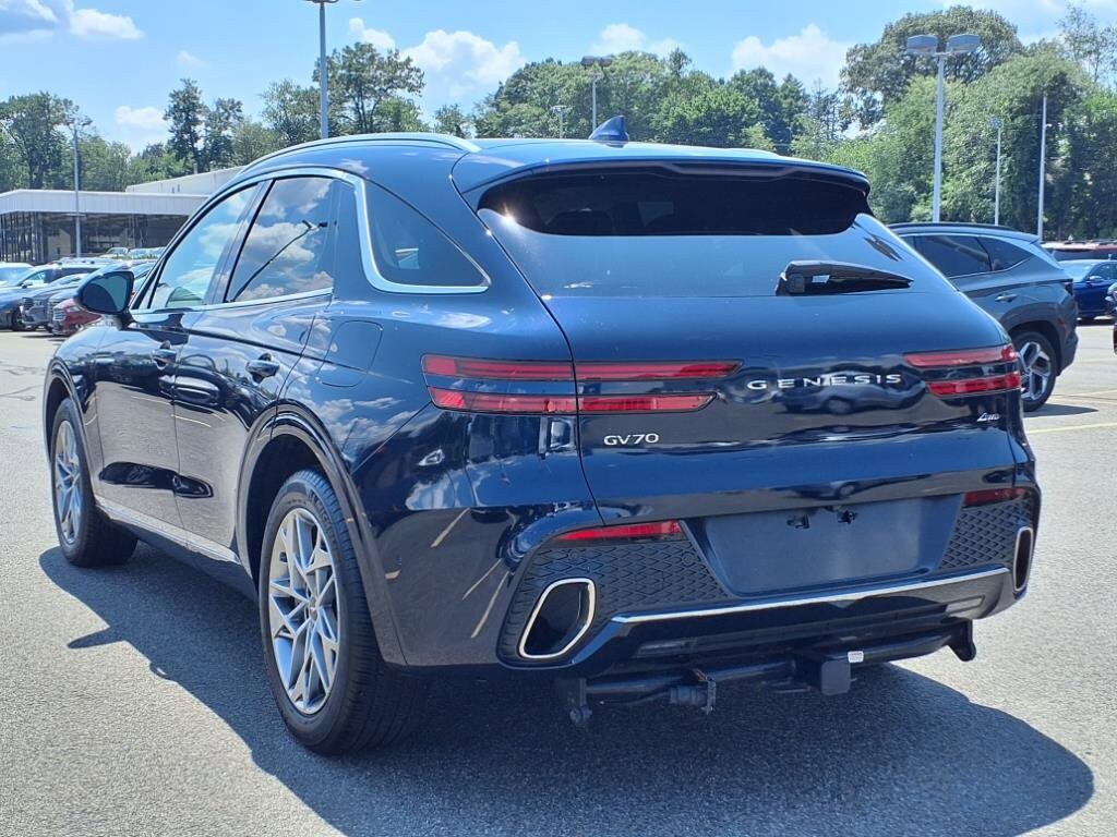 2023 Genesis GV70 2.5T photo 3