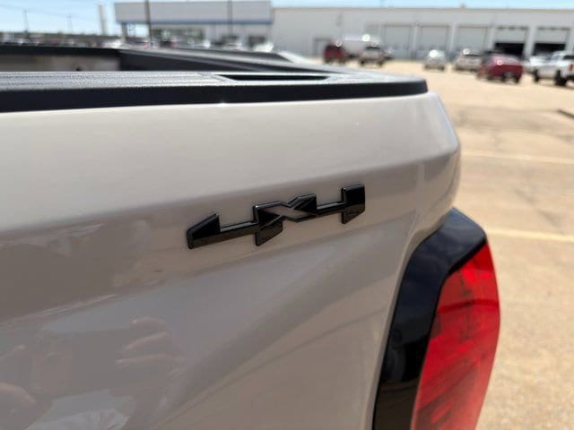 2026 GMC Canyon Elevation - Photo 13
