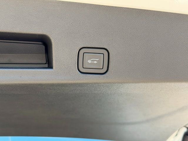 2026 GMC Acadia Elevation - Photo 17
