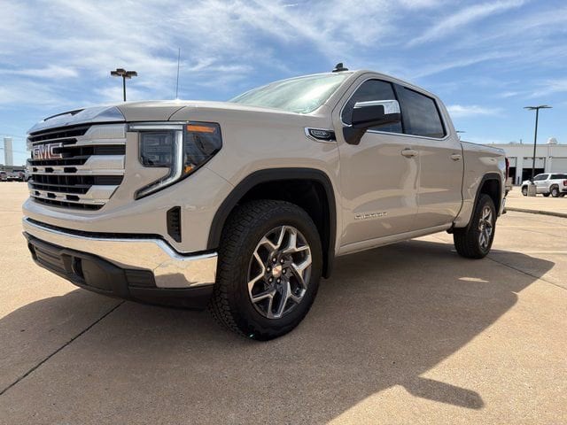 2026 GMC Sierra 1500 SLE - Photo 11