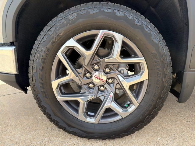 2026 GMC Sierra 1500 SLE - Photo 9