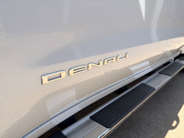 2026 GMC Sierra 1500 Denali - Photo 10