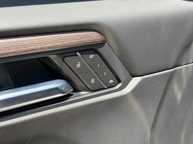 2026 GMC Acadia Denali - Photo 22