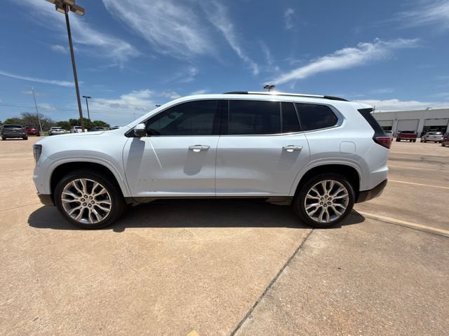 2026 GMC Acadia Denali - Photo 11