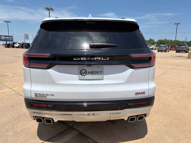 2026 GMC Acadia Denali - Photo 15