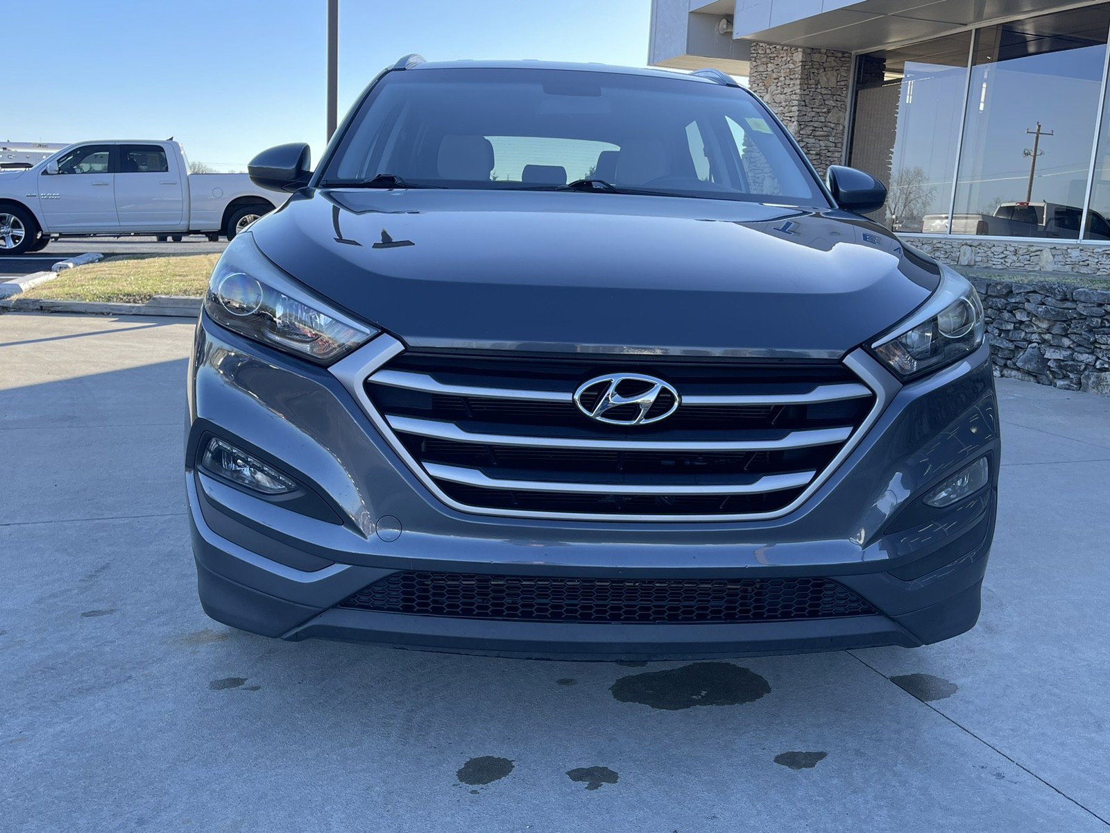 Used 2017 Hyundai Tucson SE with VIN KM8J33A45HU475268 for sale in Chanute, KS