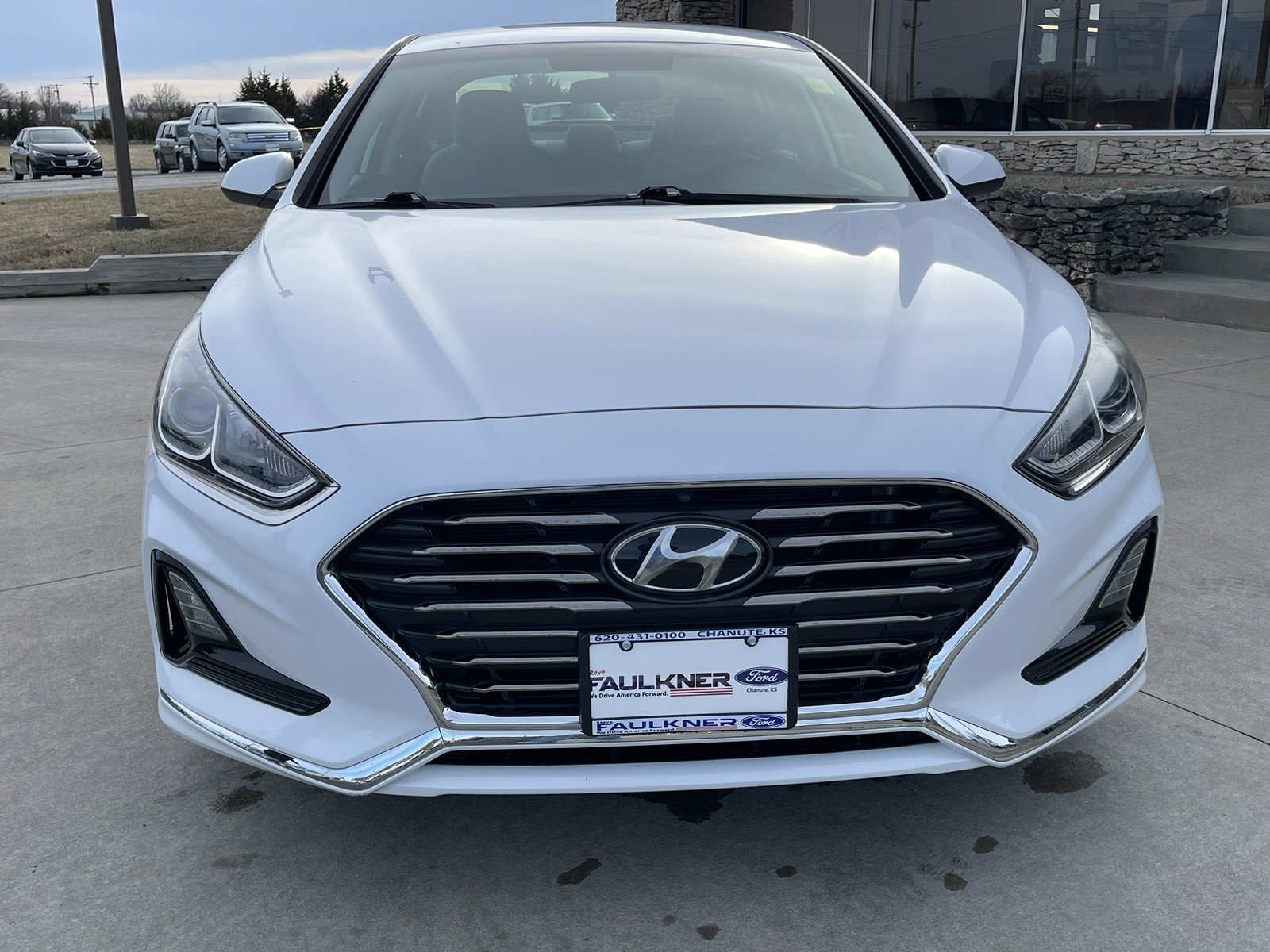 Used 2018 Hyundai Sonata SE with VIN 5NPE24AF3JH721573 for sale in Chanute, KS