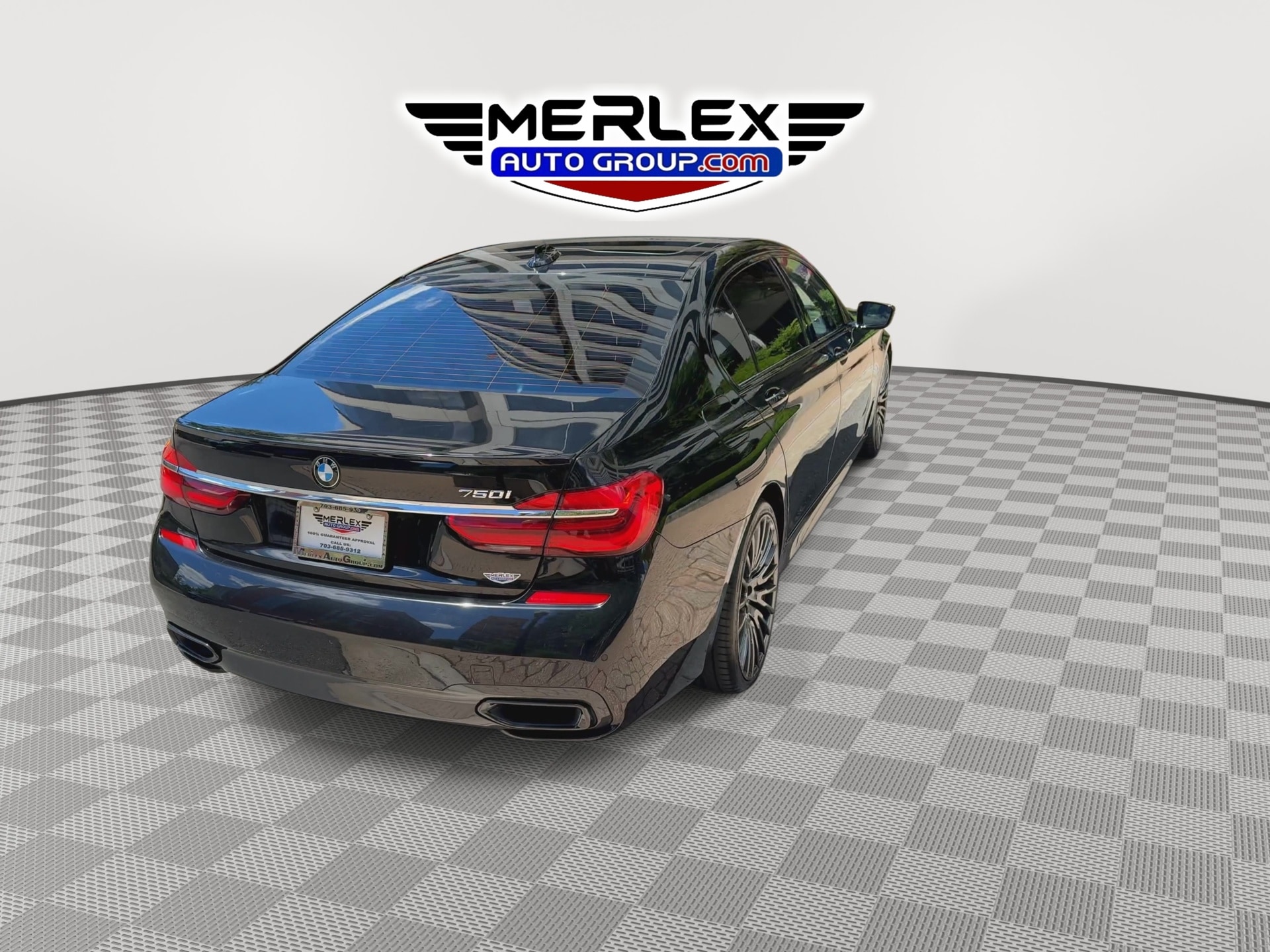 View vehicle photo 7