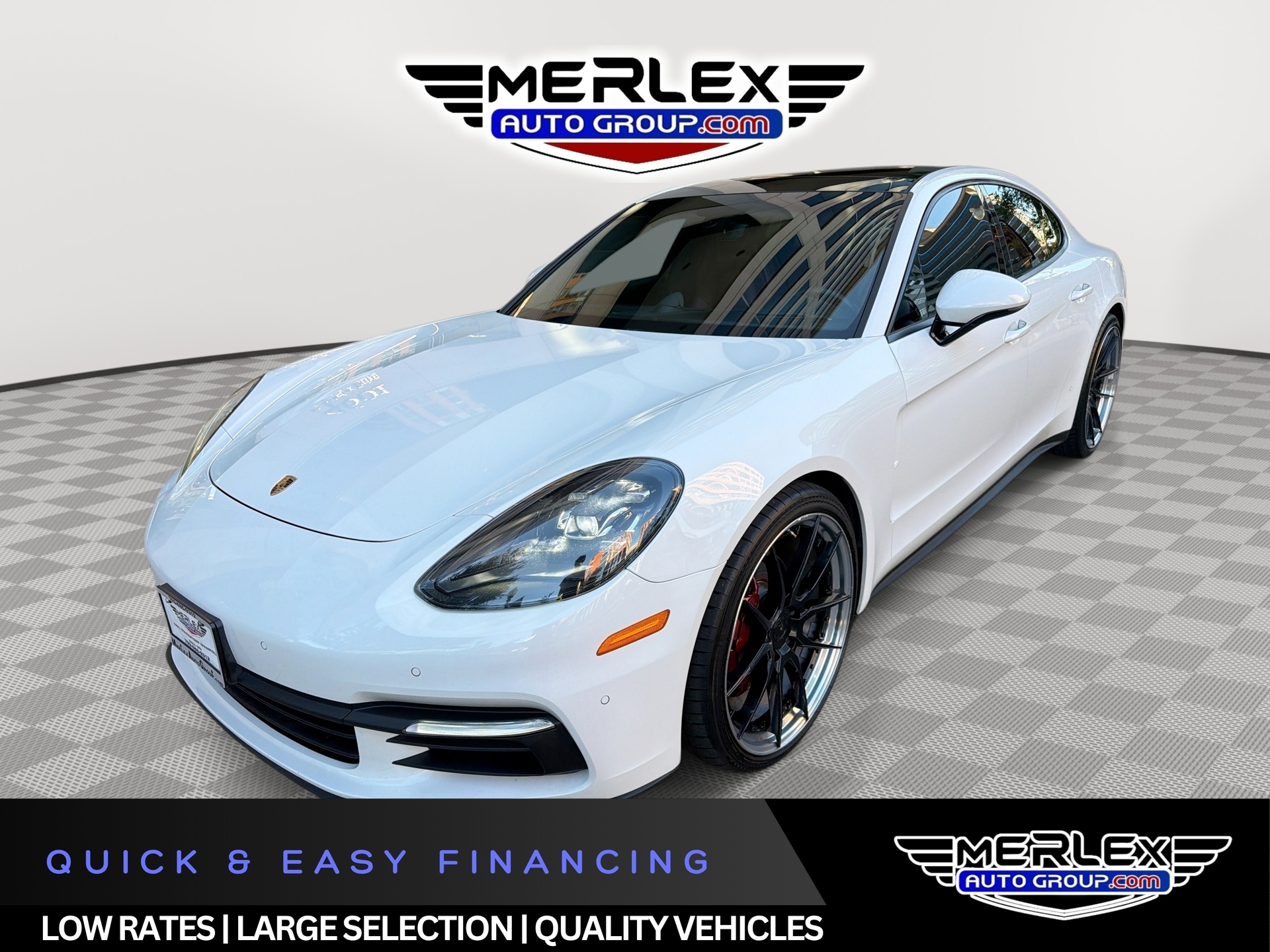 2018 Porsche Panamera -'s photo