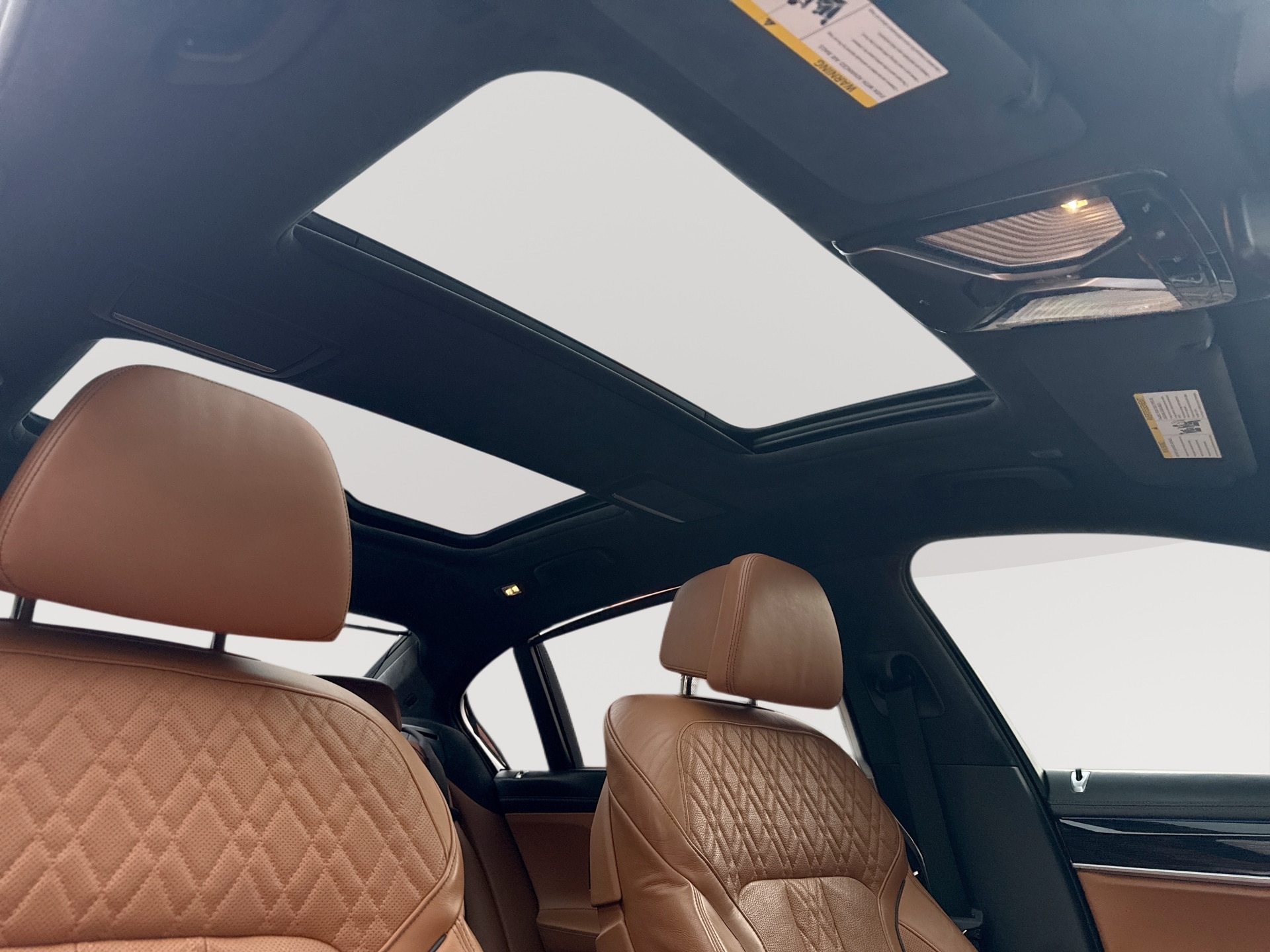 2017 BMW 7 Series 750i - Photo 16