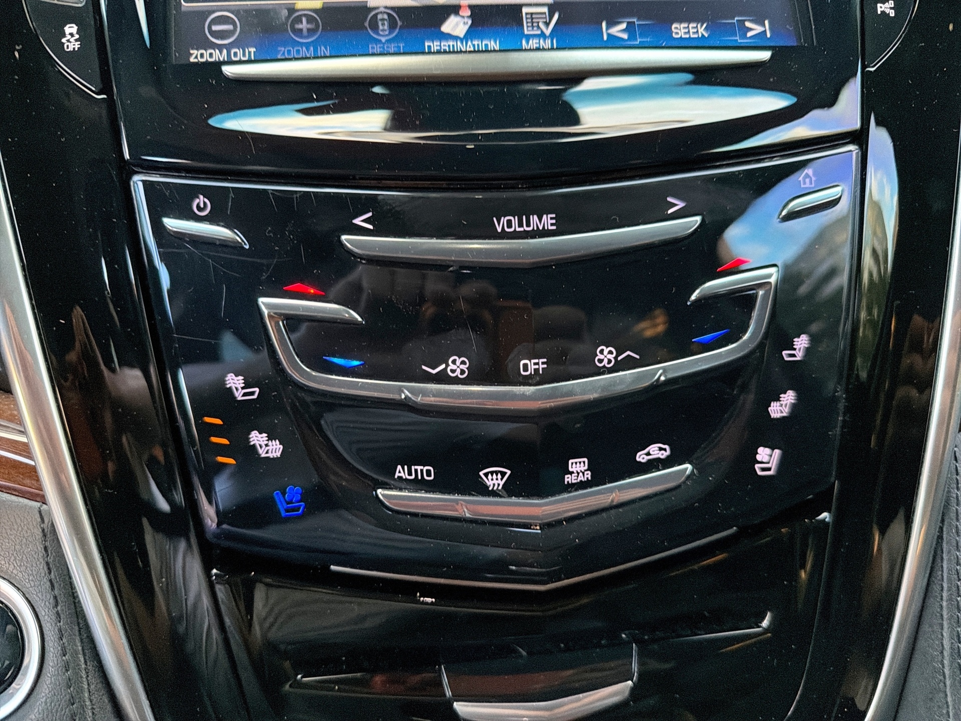 2020 Cadillac Escalade Luxury - Photo 17