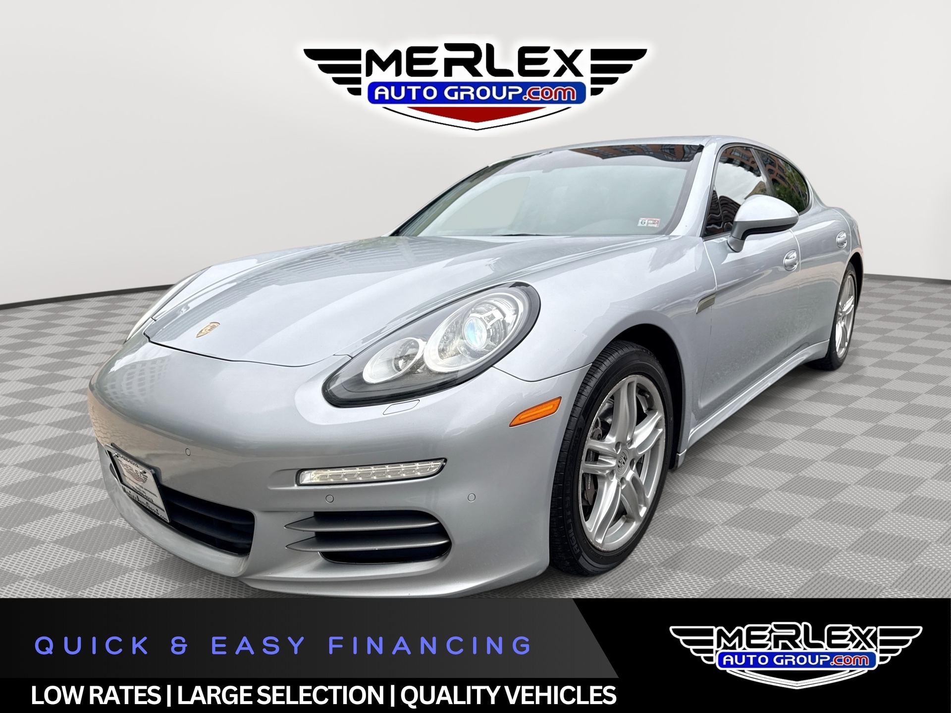 2016 Porsche Panamera 4's photo
