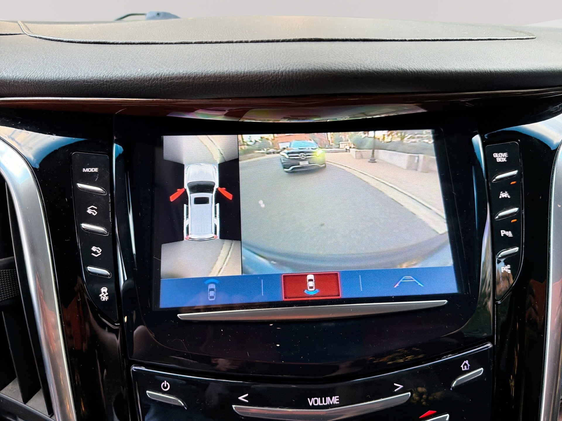 2020 Cadillac Escalade Luxury - Photo 25