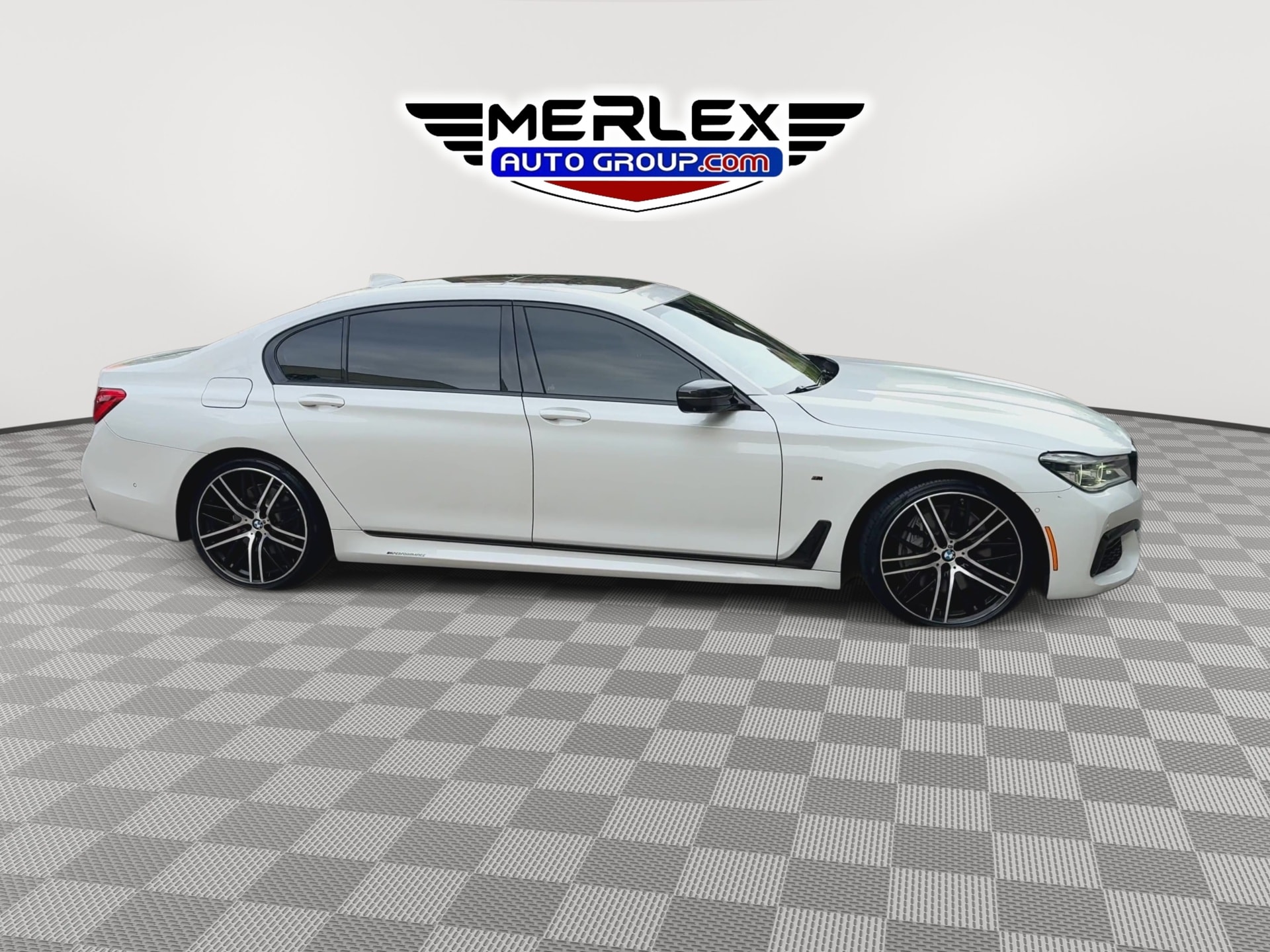 2017 BMW 7 Series 750i - Photo 9