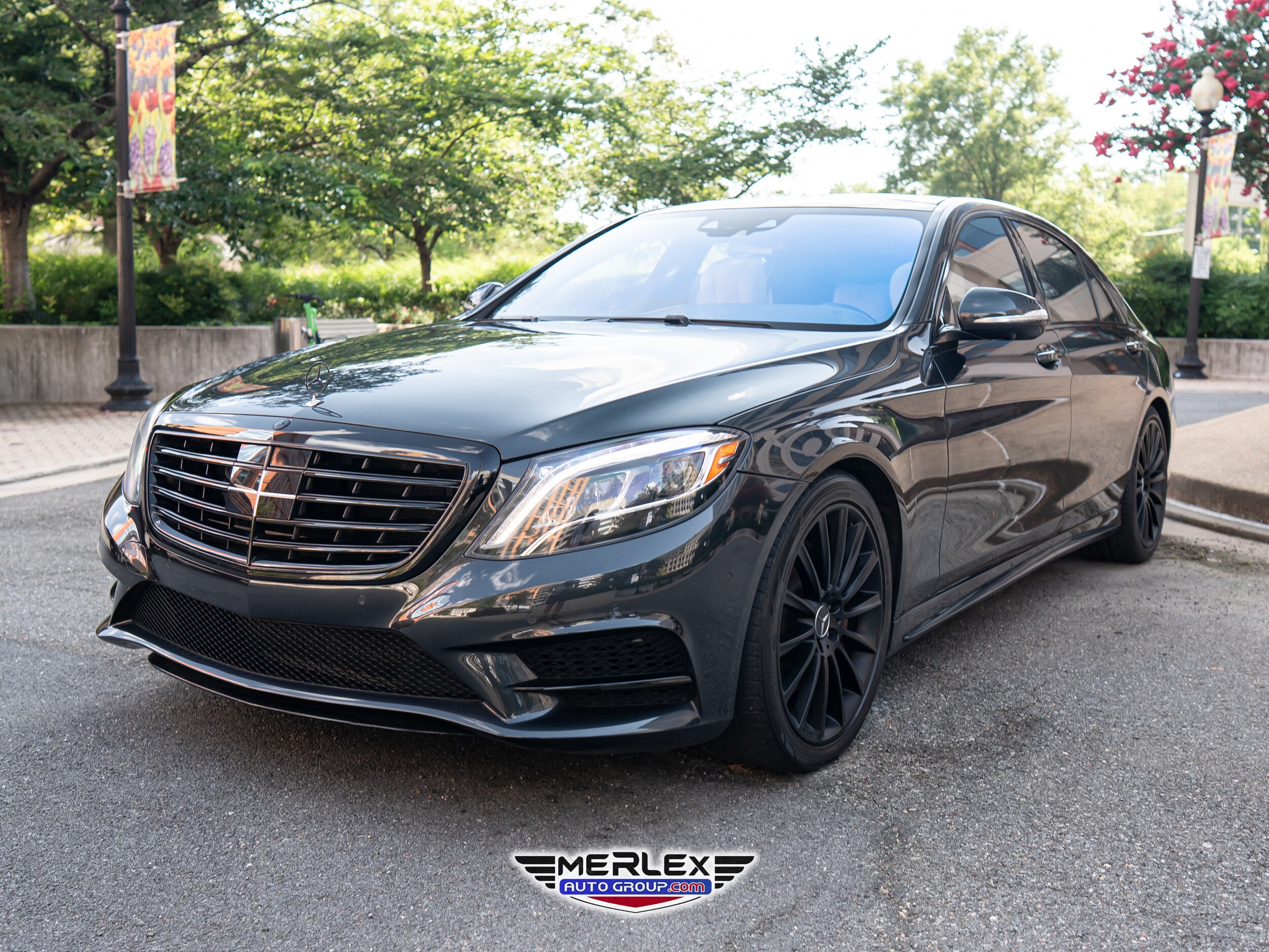 2017 Mercedes Benz S 550 4MATIC photo 3