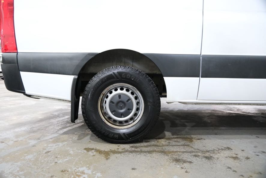 2019 Mercedes-Benz Sprinter Cargo Van Base - Photo 14